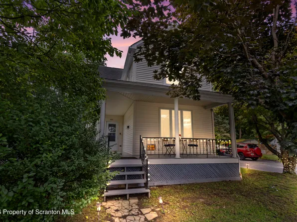 432 Hudson St, Moosic, PA 18507