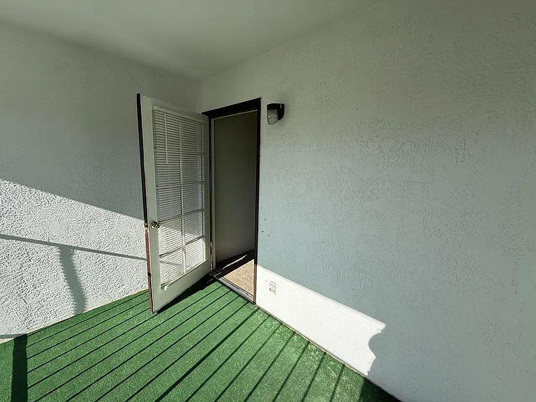 Morris Townhomes — Photo 31