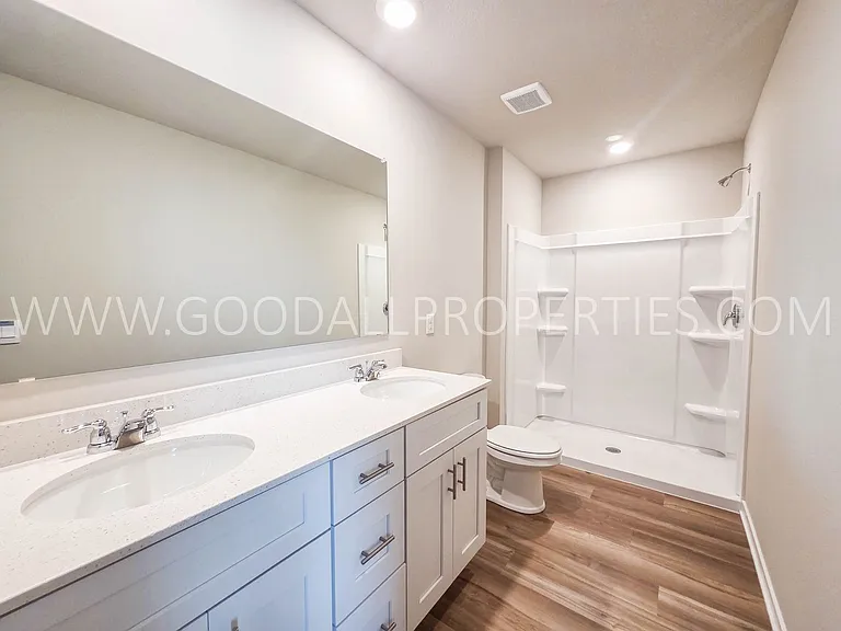 1047 Daisy Ln — Photo 11