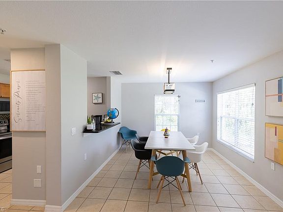 3rd image of 9068 Gervais Cir APT 210