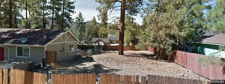 1st image of 609 W Aeroplane Blvd
