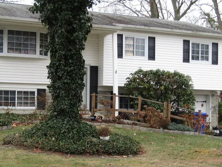 1023 Amethyst Dr — Photo 3