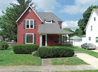 1021 Grove St, Dekalb, IL 60115