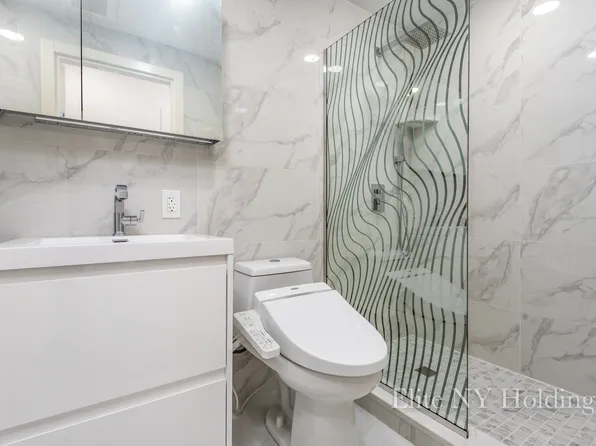 4469 Surf Avenue image 19 of 35