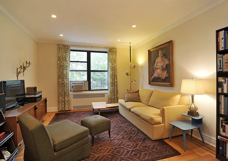 1st image of 230 Park Pl APT 5B