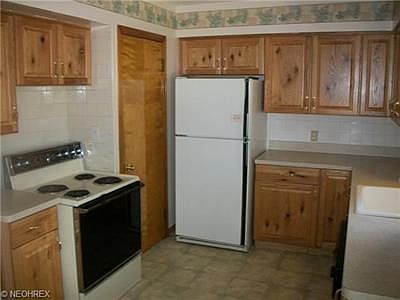 3rd image of 6107 Sunderland Dr