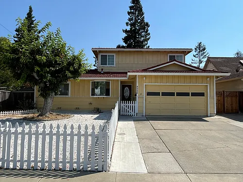 2090 Morrill Ave Photo 1