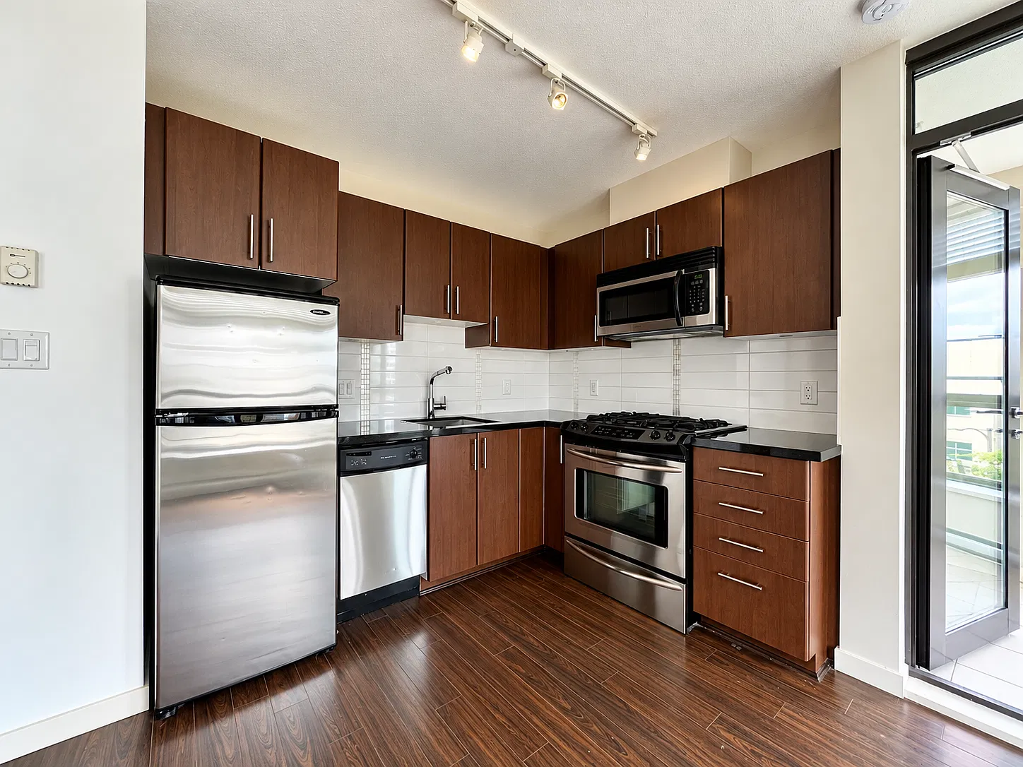 1068 W Broadway, Vancouver — Photo 2
