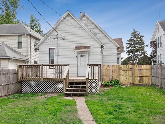 3rd image of 560 10th Ave S