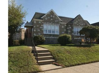 7611 Leonard St, Philadelphia, PA 19152