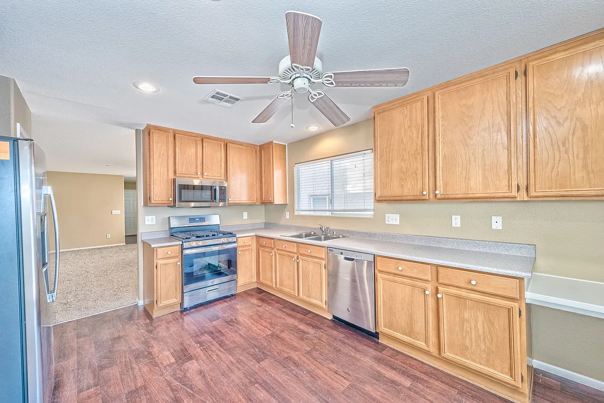 Building Photo - 11169 Salentino Ave