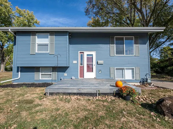 1212 E Adams St, Macomb, IL 61455