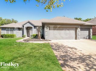 3624 Huntsman Rd, Edmond, OK 73003