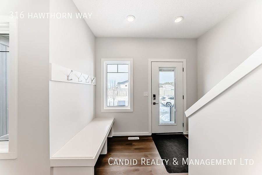 1st image of 316 Hawthorn Way