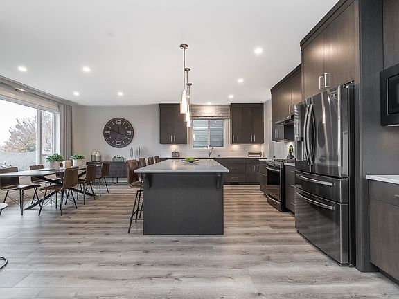 3rd image of 4295 Old Clayburn Rd #40