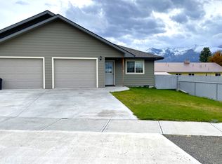 106 NE Claire St #A, Enterprise, OR 97828