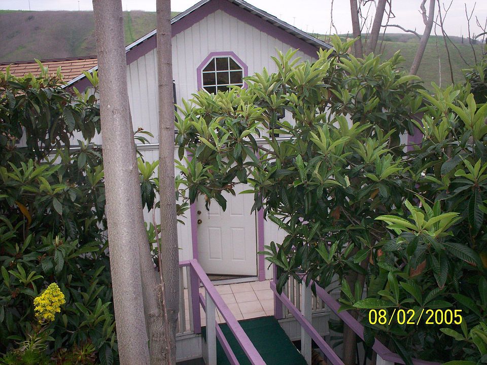 2414 Metzler Drive Entrance