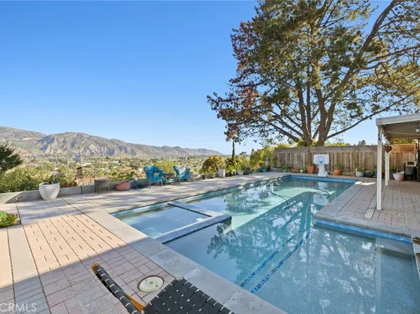 468 E View Dr, Santa Paula, CA 93060