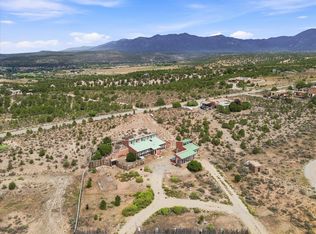 12 Mesa Sea Rd, Arroyo Hondo, NM 87513