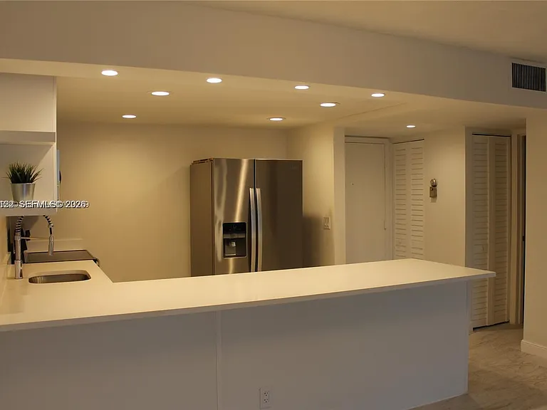 1801 S Ocean Dr #333 — Photo 8