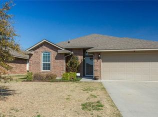 2424 Apple Way, Midwest City, OK 73130