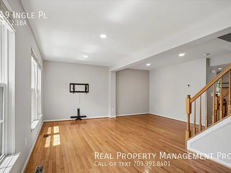 149 Ingle Pl — Photo 8