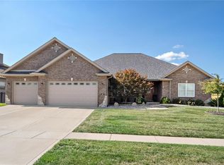 1347 Ashton Falls Dr, O'fallon, IL 62269