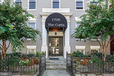 High 1st floor apt