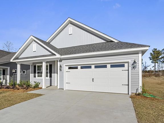 PHOTOS OF A SIMILAR HOME