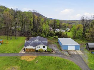 111 Strawberry Ln, Duncansville, PA 16635