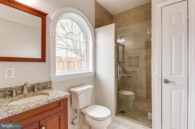 8012 Bainbridge Rd #2 — Photo 11