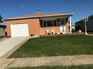 4 Capri Ct, Toms River, NJ 08757