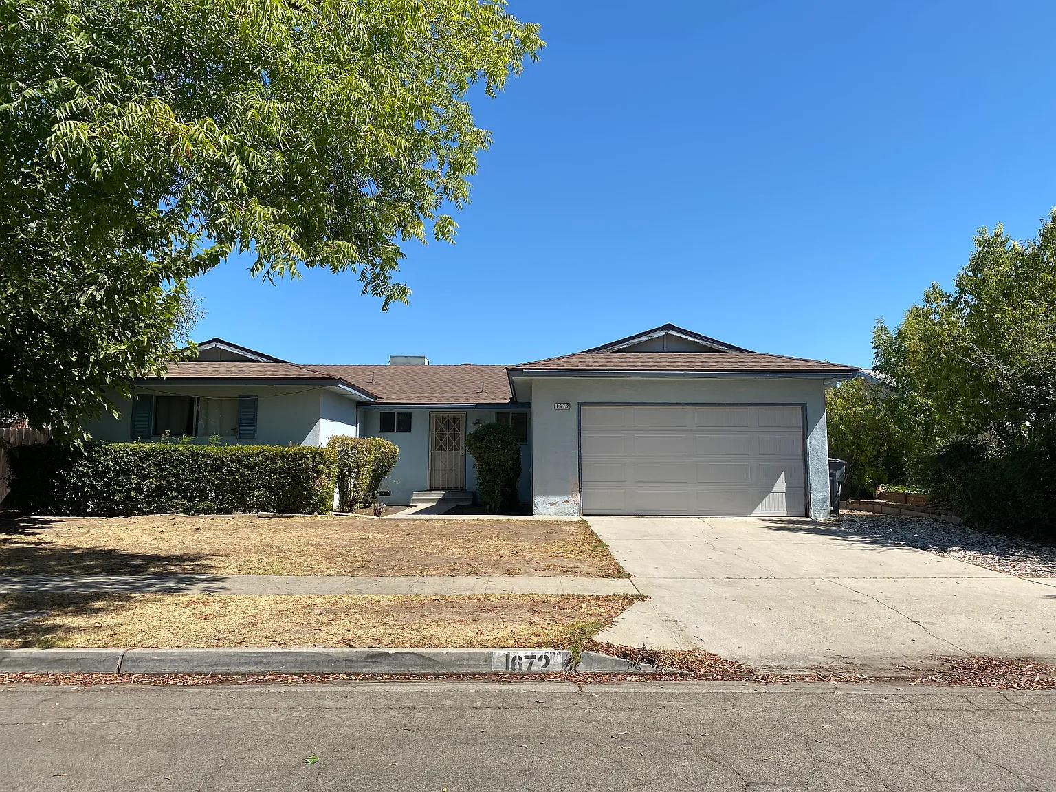 4 bed, 1911 sqft, $1,950 — Photo 1