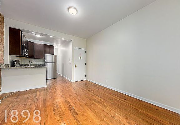 2nd image of 260 Saint James Pl APT 2A