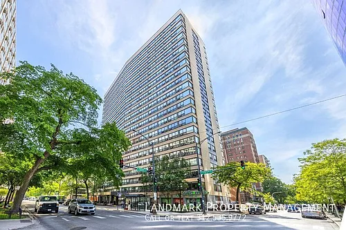 2930 N Sheridan Rd Photo 1