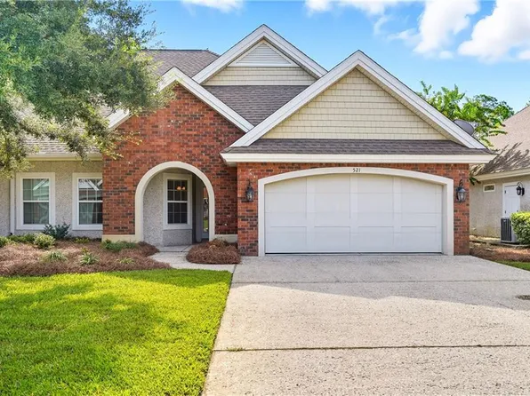 521 Fox Run Cir, Brunswick, GA 31525