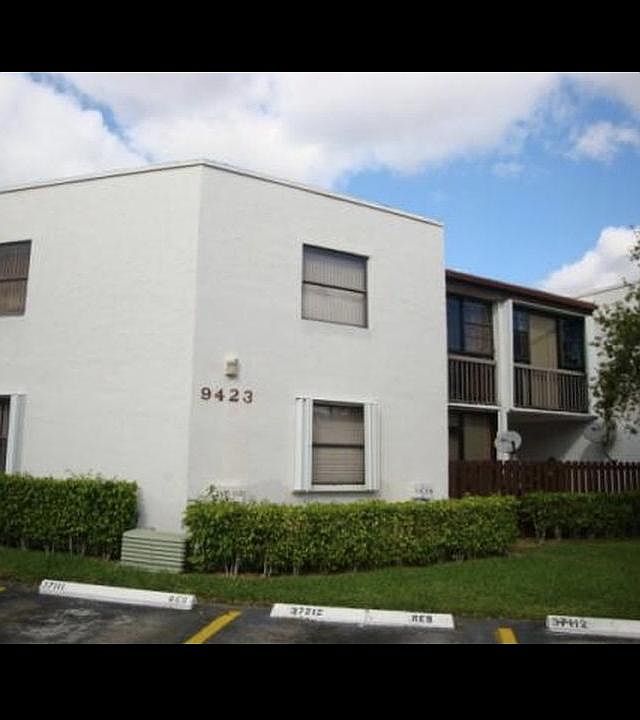 1st image of 9423 Fontainebleau Blvd APT 211