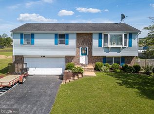 29 Black Matt Rd, Douglassville, PA 19518