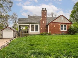 641 NE 42nd St, Kansas City, MO 64116