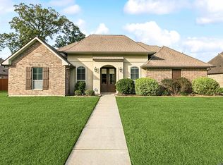 16113 Magnolia Trace Pkwy, Baton Rouge, LA 70817