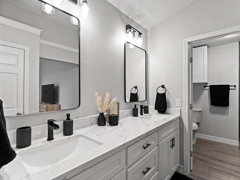 17 S Greenbud Ct — Photo 13