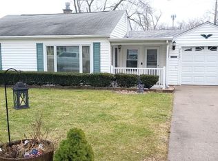 2410 47th St, Moline, IL 61265