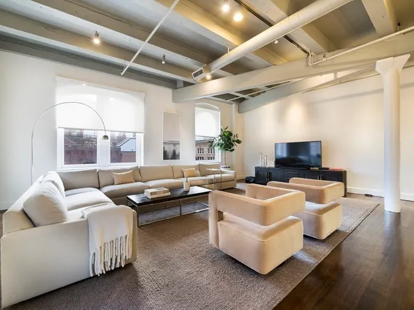 150 Lincoln St APT 5C, Boston, MA 02111