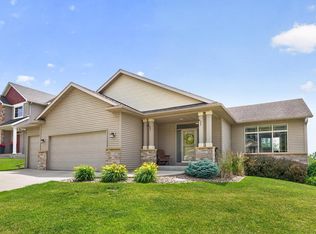 5174 Ridgeway Rd NW, Rochester, MN 55901