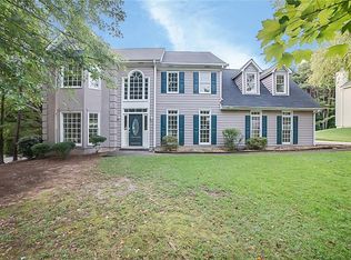 1055 Pebble Bend Dr, Grayson, GA
