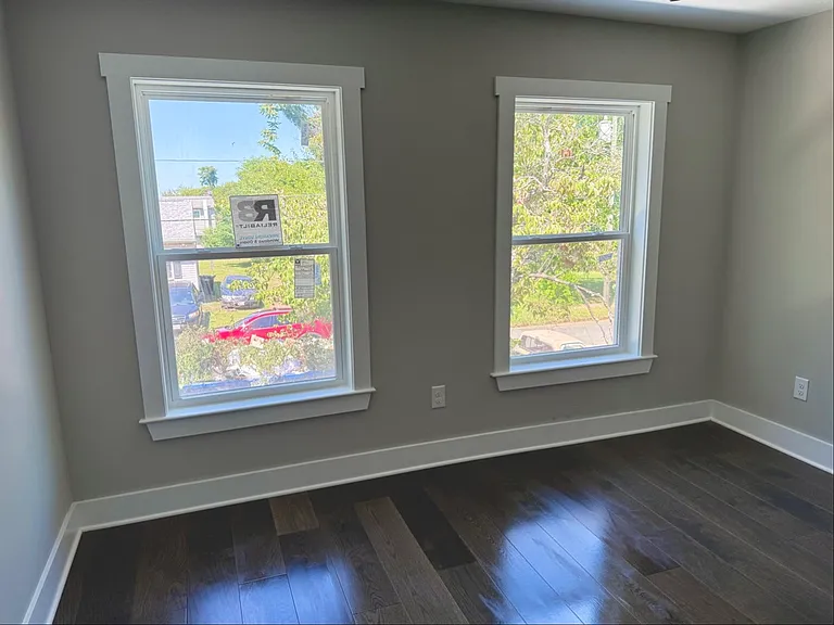 212 Glover St — Photo 9