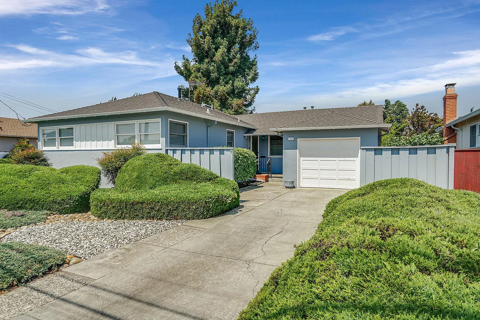 1341 Avon Ave photo 1