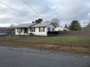 18 Longview Rd, New Bedford, MA 02745