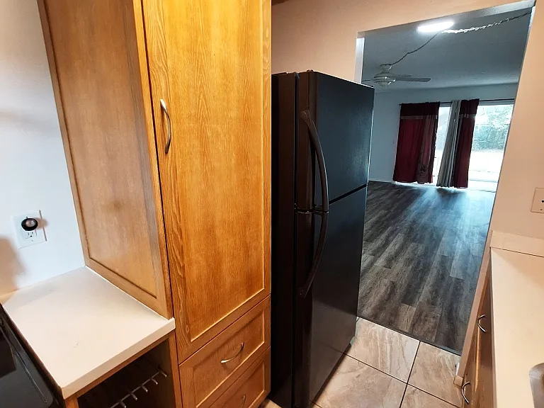 FRIDGE