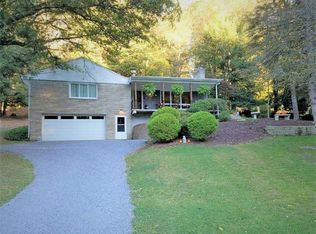 351 Arcadia Dr, Pittsburgh, PA 15237